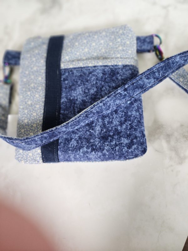 Easy and Pretty Crossbody Purse (Copy)