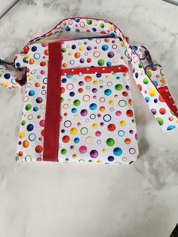 Easy and Pretty Crossbody Purse
